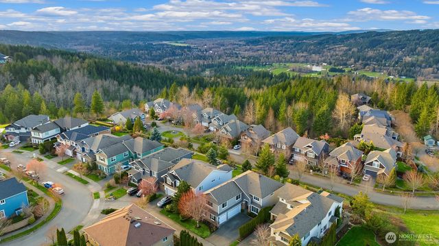 35814 SE Crestview Loop, Snoqualmie, WA 98065