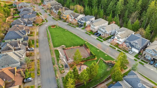 35814 SE Crestview Loop, Snoqualmie, WA 98065