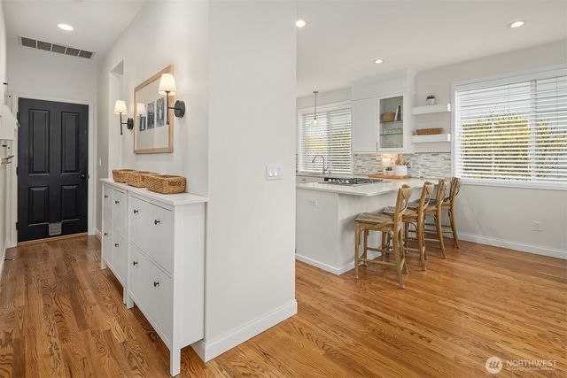 35814 SE Crestview Loop, Snoqualmie, WA 98065