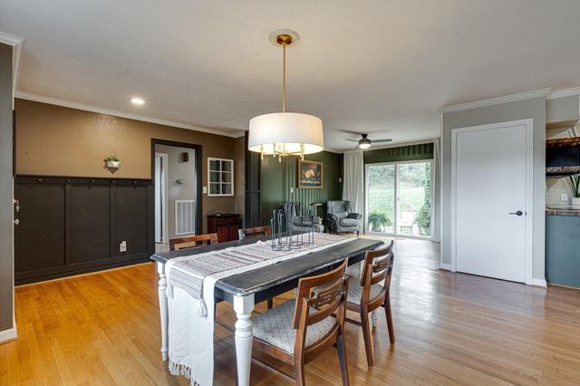 1402 John Ross Road, Chattanooga, TN 37412