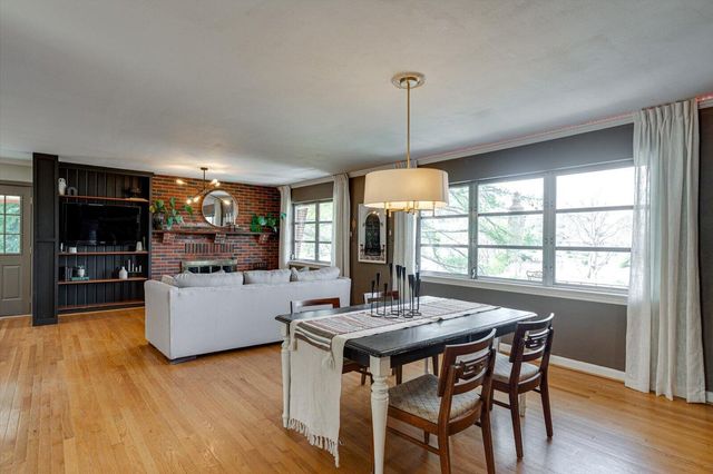 1402 John Ross Road, Chattanooga, TN 37412