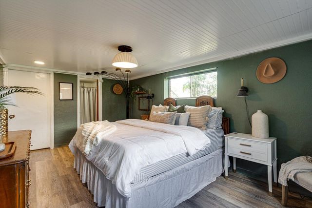 1402 John Ross Road, Chattanooga, TN 37412