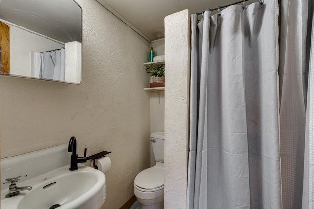 1402 John Ross Road, Chattanooga, TN 37412