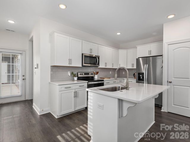 26 Walnut Springs Drive, Asheville, NC 28804