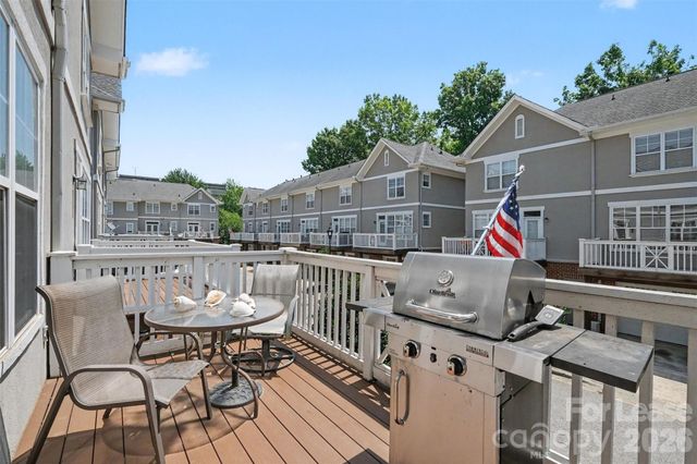 807 Clarkson Mill Court, Charlotte, NC 28202