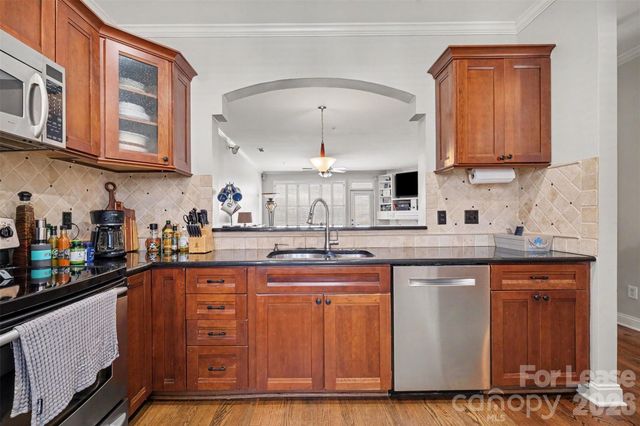 807 Clarkson Mill Court, Charlotte, NC 28202