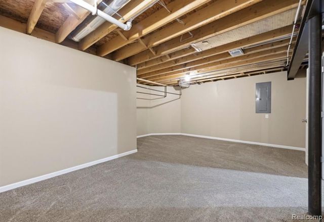 28796 Liparoto Boulevard, Flat Rock, MI 48134