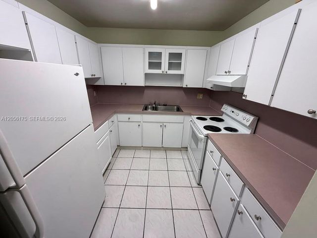 6070 W 19th Ave 112, Hialeah, FL 33012