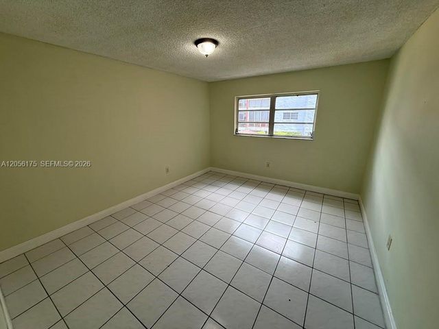 6070 W 19th Ave 112, Hialeah, FL 33012