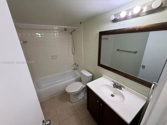 6070 W 19th Ave 112, Hialeah, FL 33012