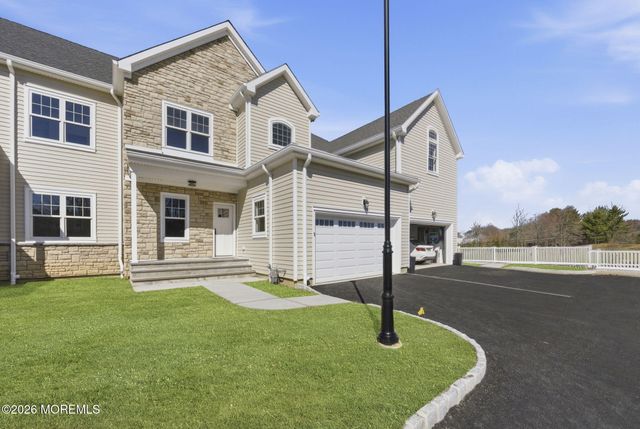 12 Remington Court 1000, Farmingdale, NJ 07727