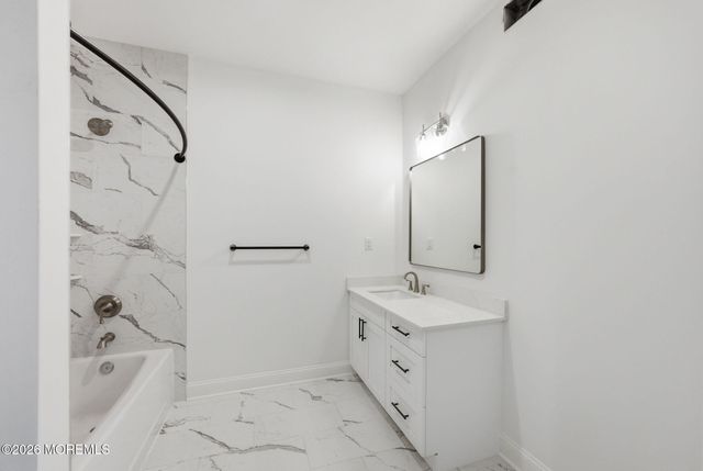 12 Remington Court 1000, Farmingdale, NJ 07727