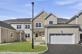 12 Remington Court 1000, Farmingdale, NJ 07727