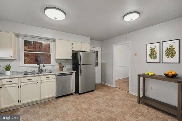 2108 AQUIA DR, Stafford, VA 22554