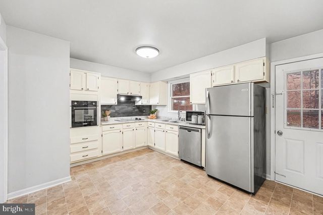 2108 AQUIA DR, Stafford, VA 22554