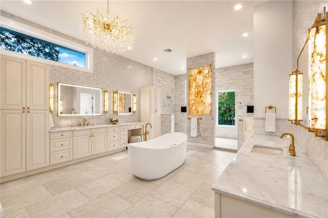 1516 BAYSHORE BOULEVARD, Dunedin, FL 34698