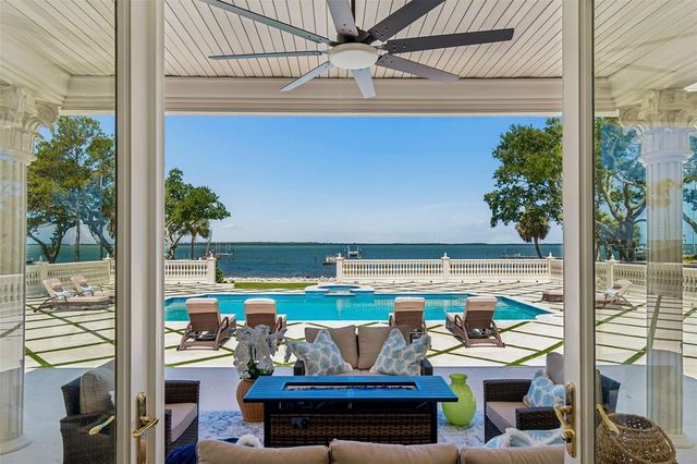 1516 BAYSHORE BOULEVARD, Dunedin, FL 34698