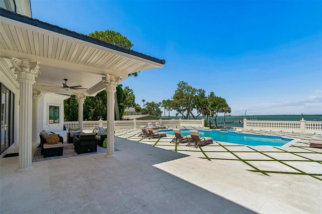 1516 BAYSHORE BOULEVARD, Dunedin, FL 34698