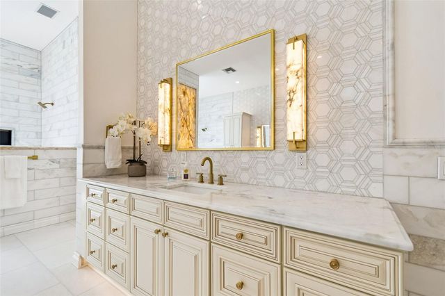 1516 BAYSHORE BOULEVARD, Dunedin, FL 34698