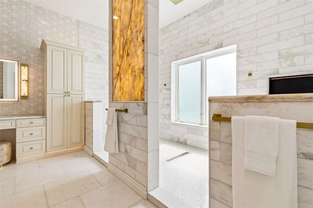 1516 BAYSHORE BOULEVARD, Dunedin, FL 34698