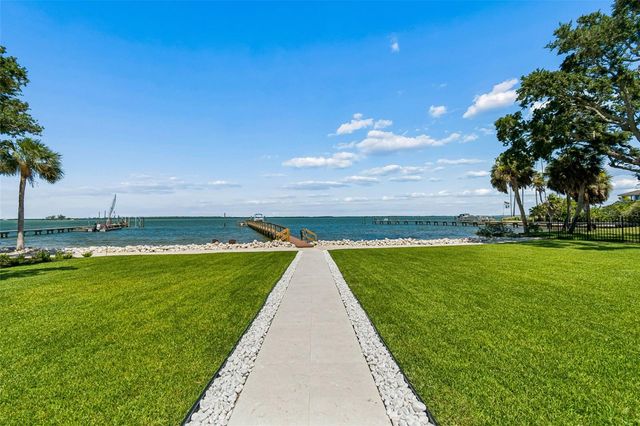1516 BAYSHORE BOULEVARD, Dunedin, FL 34698
