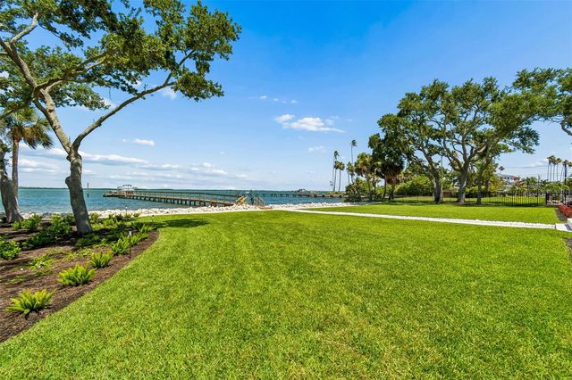 1516 BAYSHORE BOULEVARD, Dunedin, FL 34698