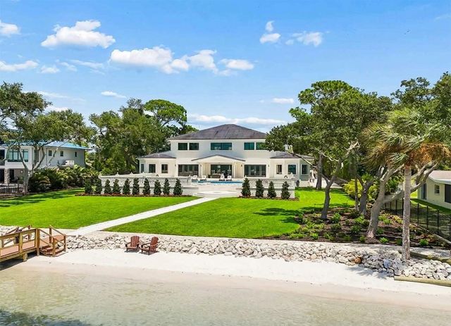 1516 BAYSHORE BOULEVARD, Dunedin, FL 34698