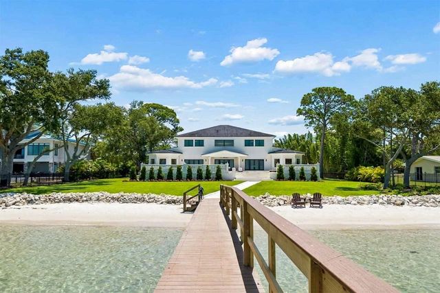 1516 BAYSHORE BOULEVARD, Dunedin, FL 34698