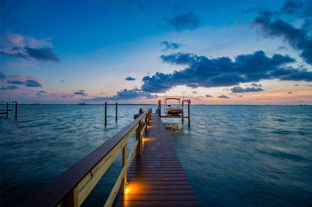 1516 BAYSHORE BOULEVARD, Dunedin, FL 34698