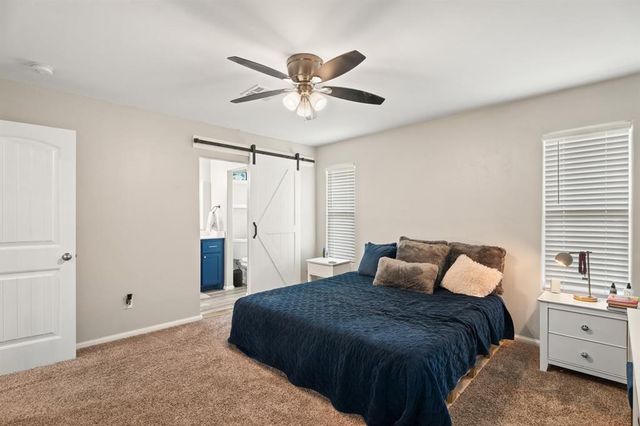 104 N Rambling Oaks Drive, Moore, OK 73160