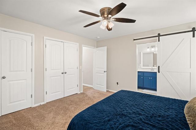 104 N Rambling Oaks Drive, Moore, OK 73160