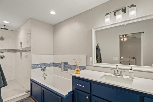 104 N Rambling Oaks Drive, Moore, OK 73160