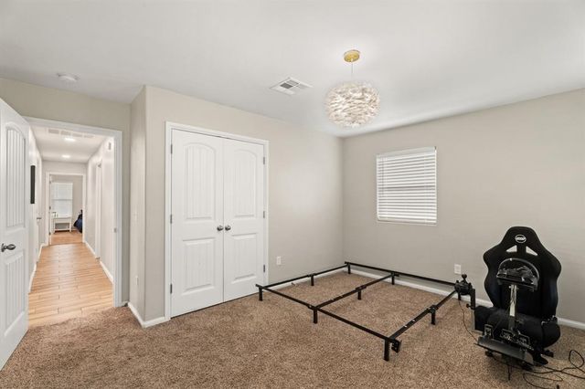 104 N Rambling Oaks Drive, Moore, OK 73160