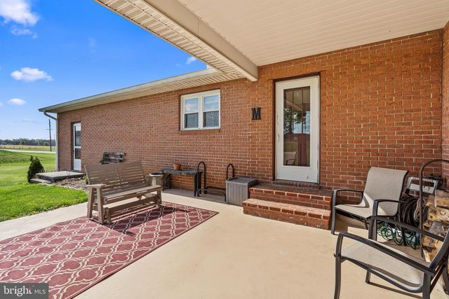 4243 HAMMONDS MILL RD, Hedgesville, WV 25427