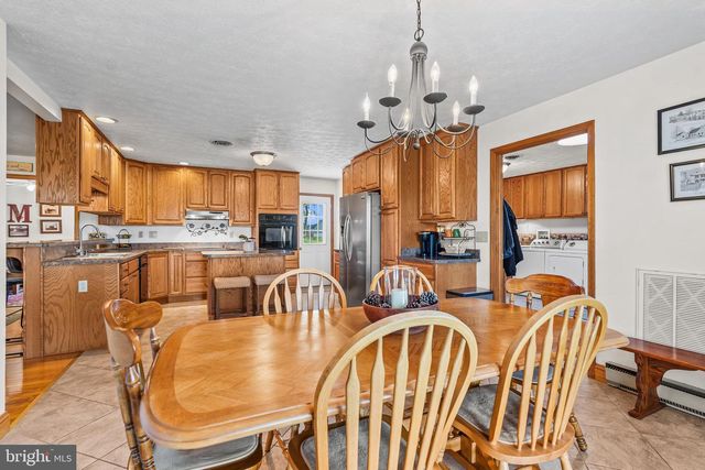 4243 HAMMONDS MILL RD, Hedgesville, WV 25427