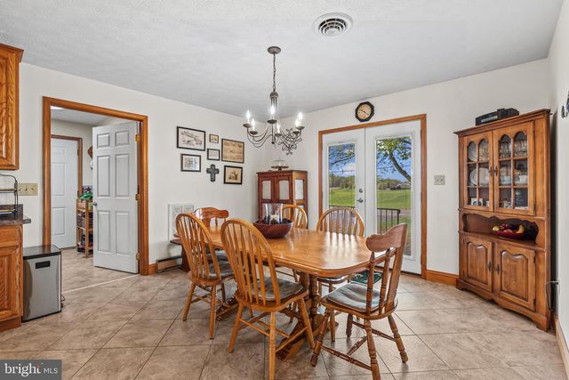 4243 HAMMONDS MILL RD, Hedgesville, WV 25427