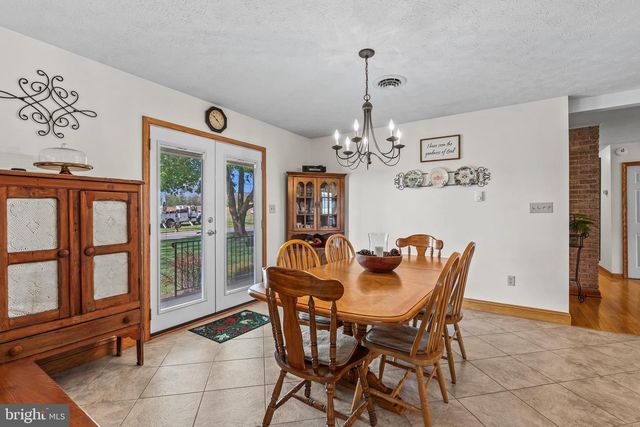 4243 HAMMONDS MILL RD, Hedgesville, WV 25427
