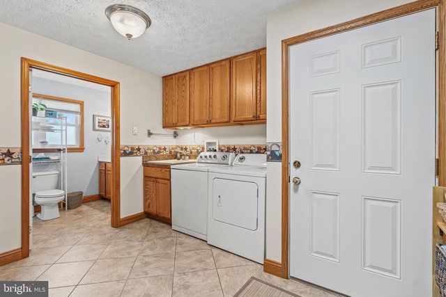 4243 HAMMONDS MILL RD, Hedgesville, WV 25427