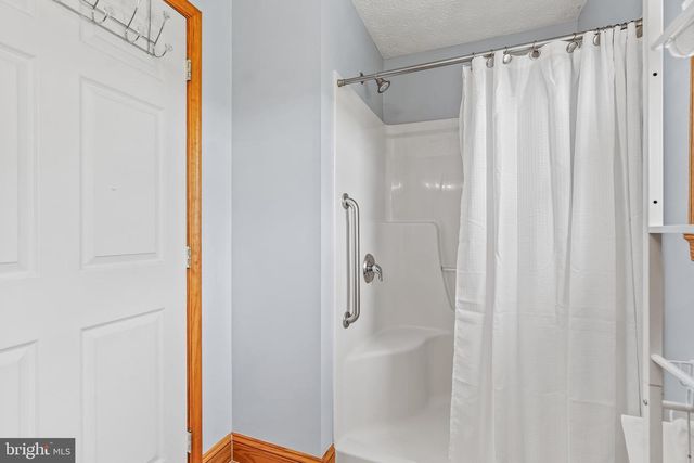 4243 HAMMONDS MILL RD, Hedgesville, WV 25427
