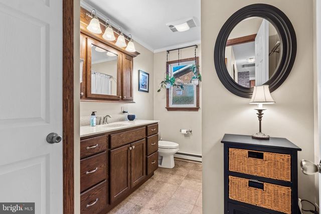 4243 HAMMONDS MILL RD, Hedgesville, WV 25427