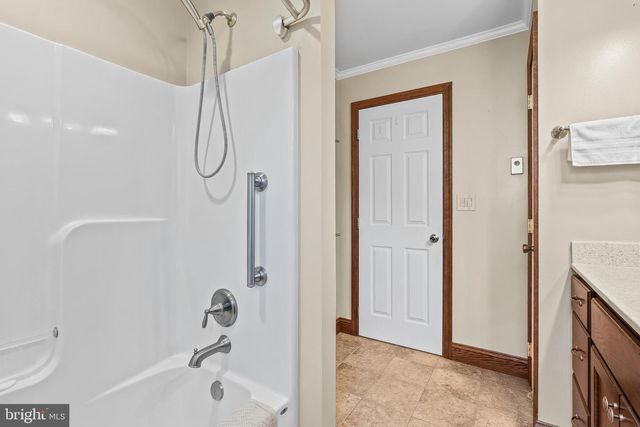 4243 HAMMONDS MILL RD, Hedgesville, WV 25427