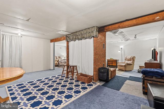 4243 HAMMONDS MILL RD, Hedgesville, WV 25427