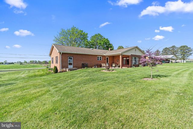 4243 HAMMONDS MILL RD, Hedgesville, WV 25427
