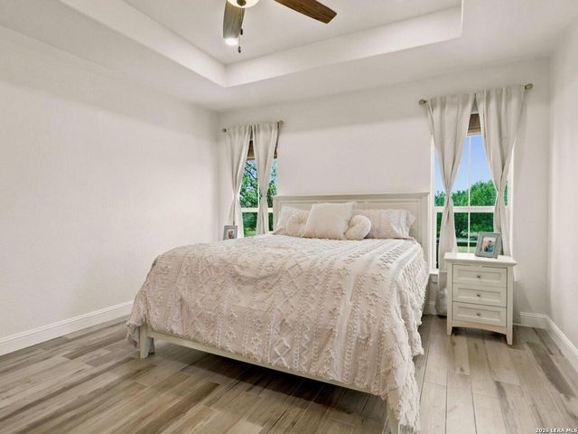 125 White Oak Trl, Boerne, TX 78006