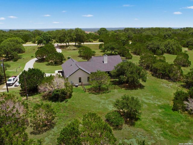 125 White Oak Trl, Boerne, TX 78006