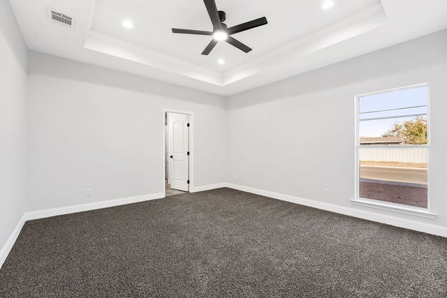 601 S Carver, Midland, TX 79701