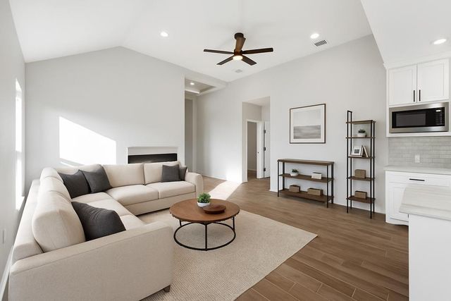 601 S Carver, Midland, TX 79701