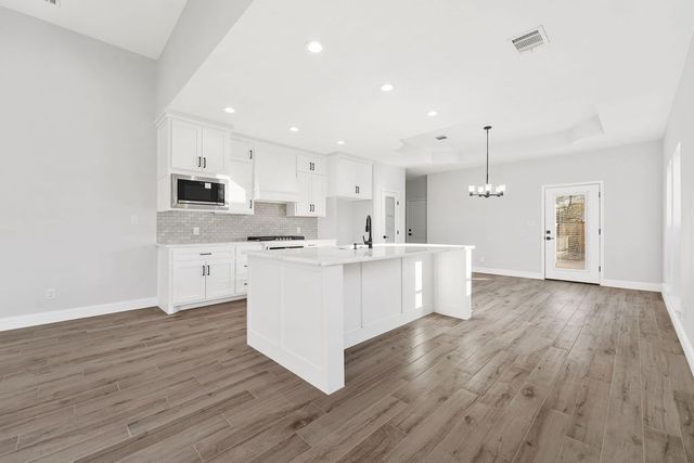 601 S Carver, Midland, TX 79701