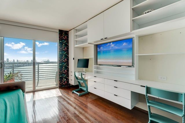 335 S Biscayne Boulevard 2609, Miami, FL 33131