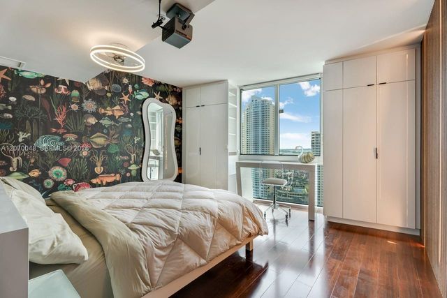 335 S Biscayne Boulevard 2609, Miami, FL 33131